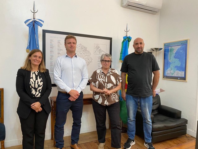 La directora de Cultura y Educaci�n se reuni� con Wesner